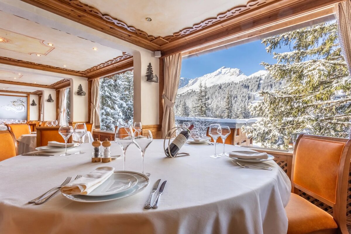 Les Sherpas Hotel, Courchevel 1850 restaurant