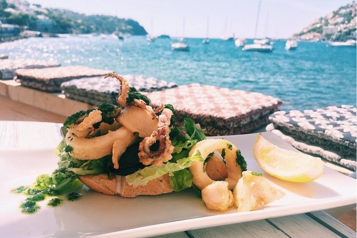 Mitj & Mitj Bar, Port d'Andratx