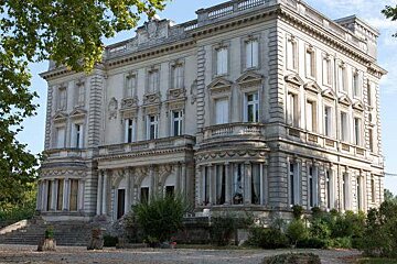 Portbail Immobilier, North East Bordeaux villa