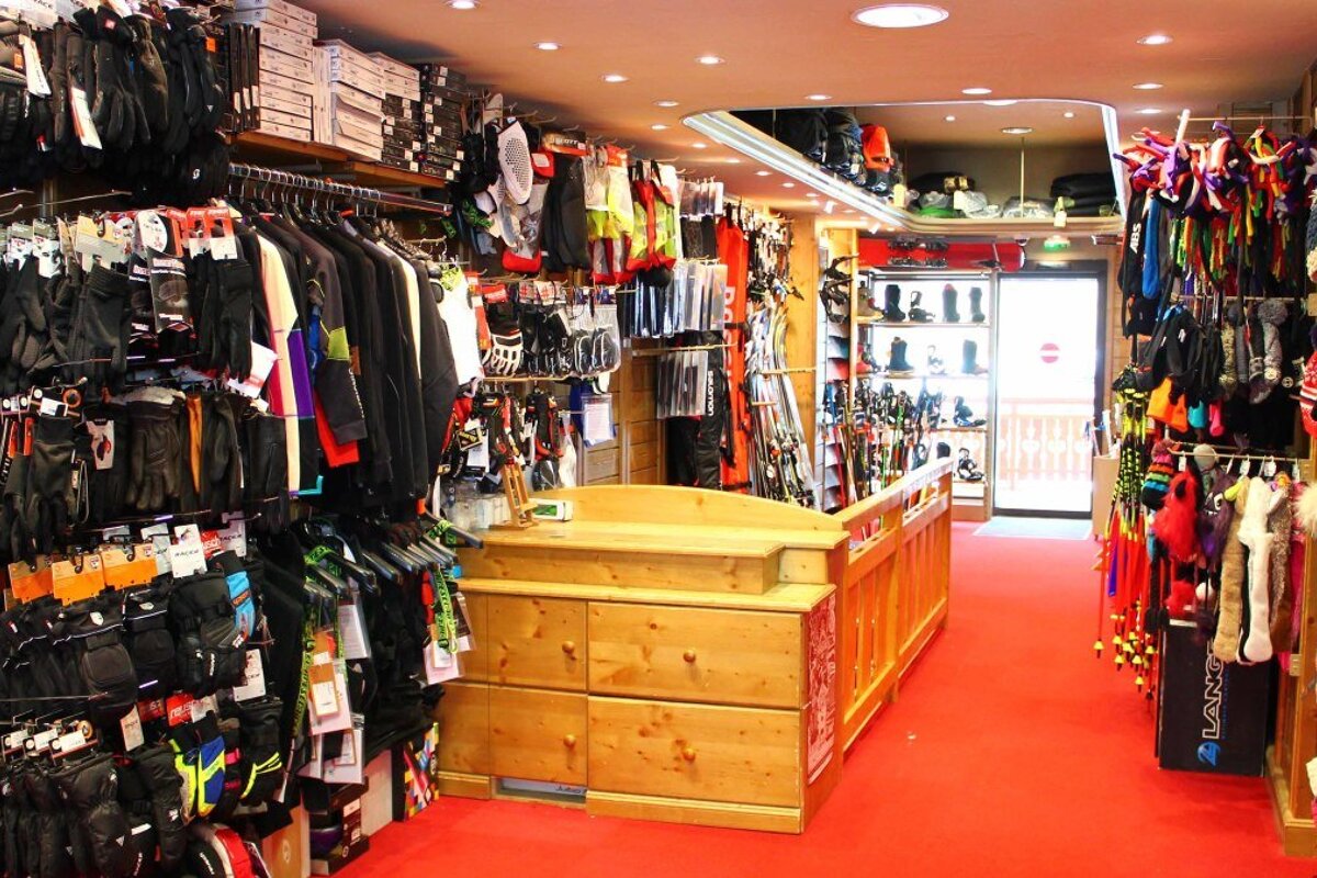 Zenith - Ski Hire, Val Thorens shop interior
