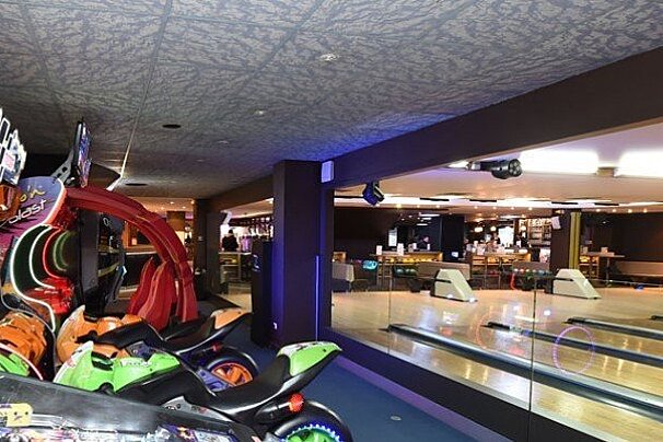 Bowling 3000 Bar & Restaurant, Courchevel interior