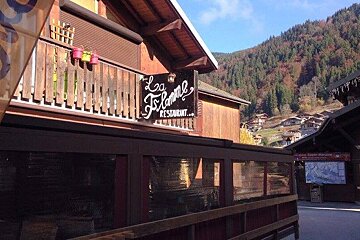 La Flamme Restaurant, Morzine exterior