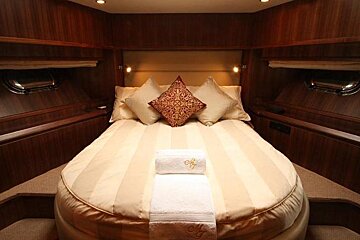Vitech 80' 25.3m Motor Yacht, Palma Centre & Marina cabin