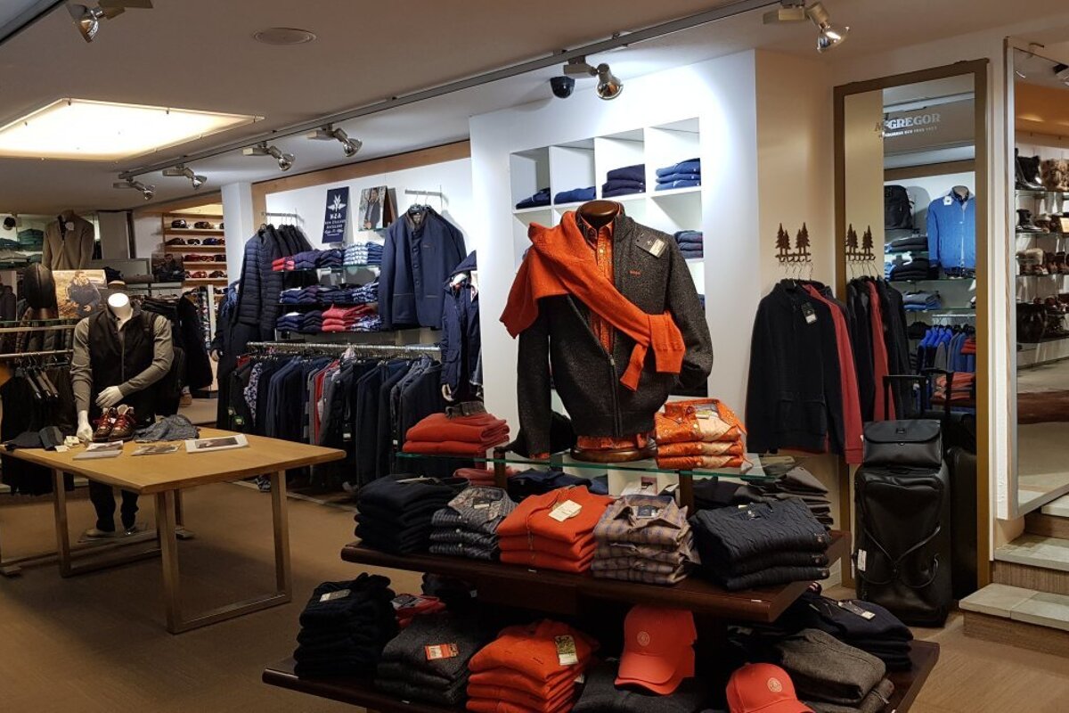Fellay Mode and Sport Boutique, Verbier - Centre shop interior
