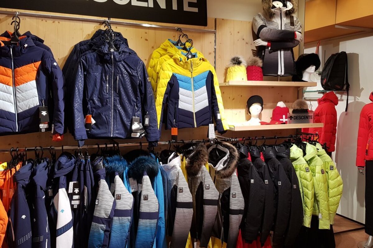 Fellay Mode and Sport Boutique, Verbier - Centre shop interior