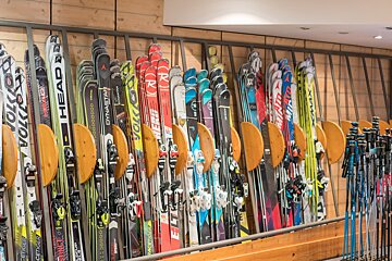 Skimium - Val Ski Shop, Val d'Isere - La Daille shop interior