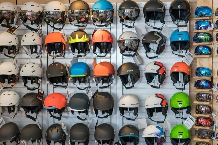 Skimium - Val Ski Shop, Val d'Isere - La Daille shop interior