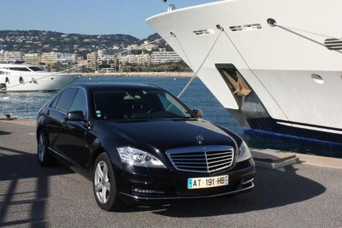 Chabe Locatax Airport Transfers,