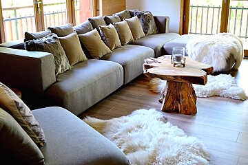 Mountain Whisper Chalet, Morzine lounge