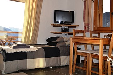 Edda At Valhalla Studio Apartment, Verbier living-room