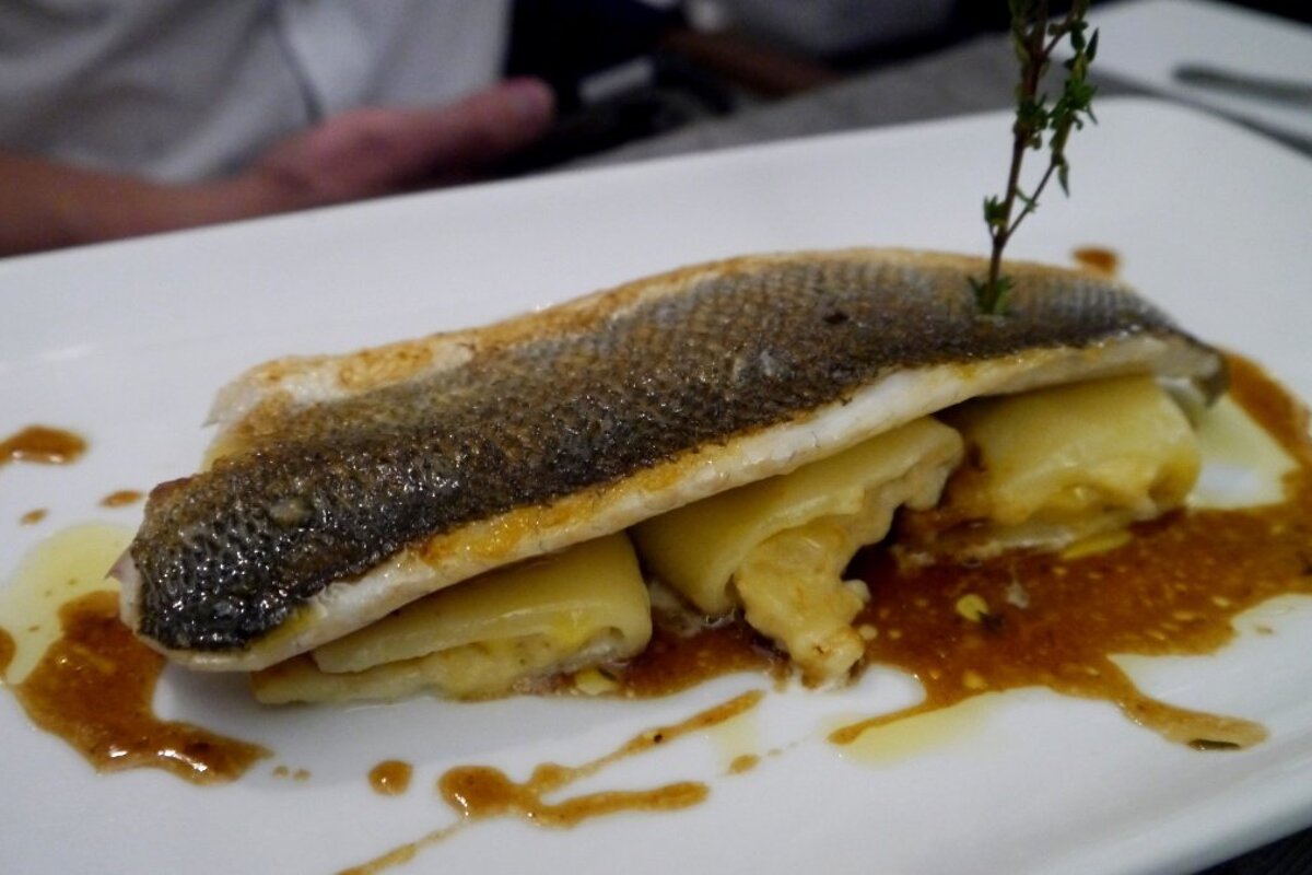 Sea bass fillet à la plancha