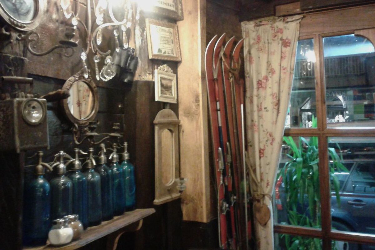 La Flambee Restaurant Review interior