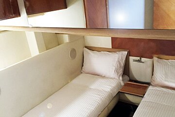 Astondoa 43' Fly 13.7m Motor Yacht, Mallorca Island cabin