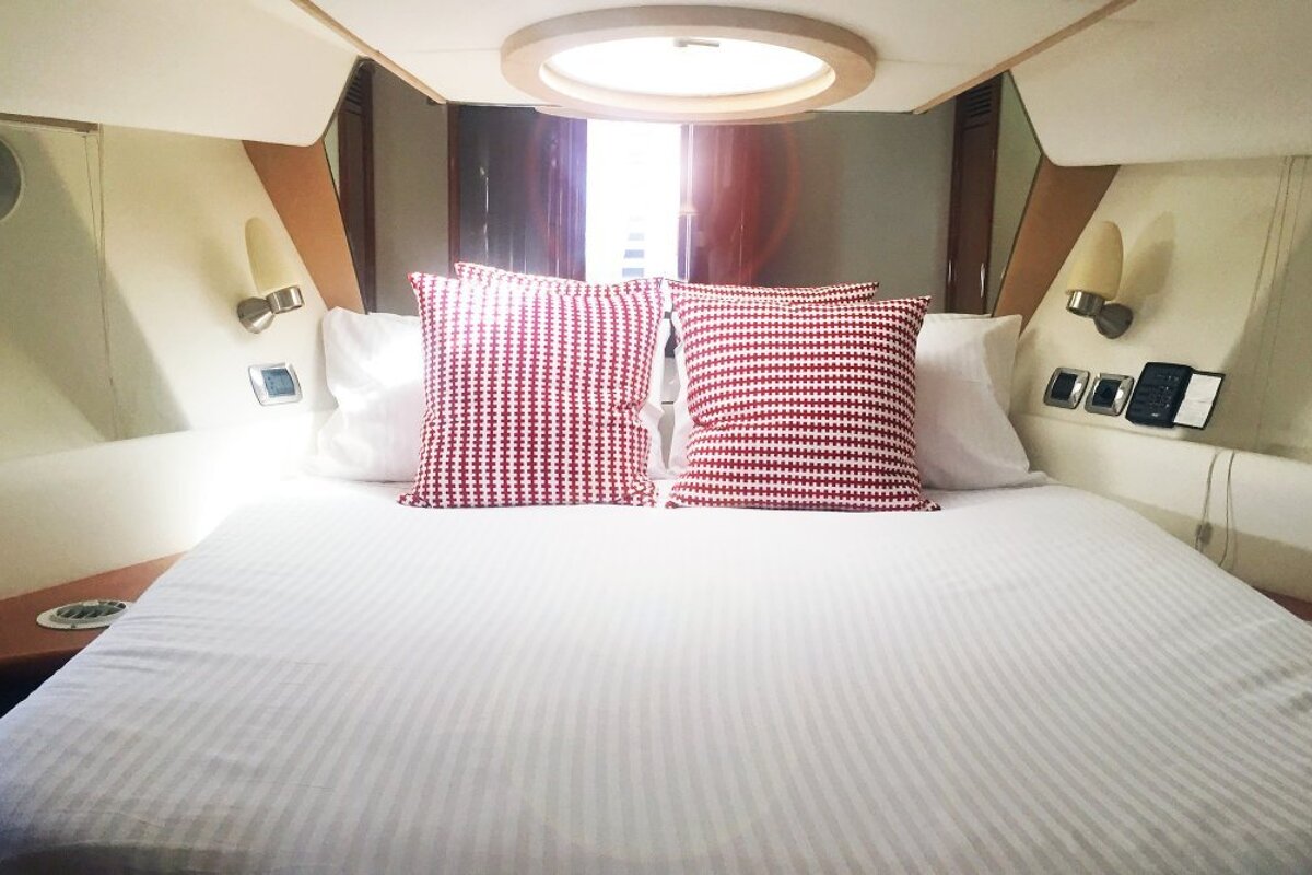 Astondoa 43' Fly 13.7m Motor Yacht, Mallorca Island cabin