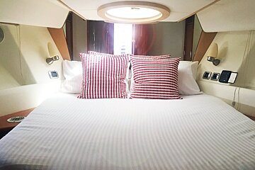 Astondoa 43' Fly 13.7m Motor Yacht, Mallorca Island cabin