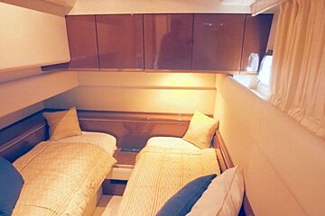 Ferretti 175 Fly 18m Motor Yacht, Puerto de Palma cabin