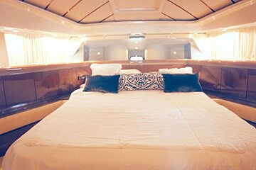 Ferretti 175 Fly 18m Motor Yacht, Puerto de Palma cabin
