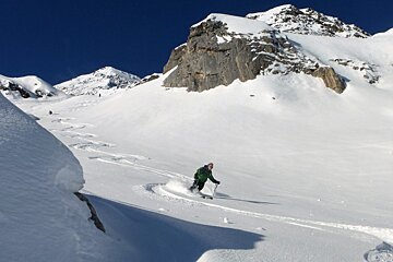 Latest snow improves conditions in Val d'Isere
