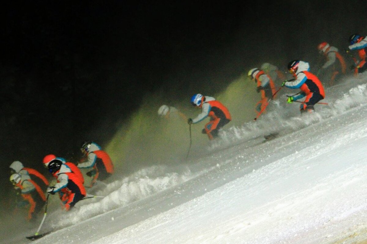 skiers in sync on the pistes