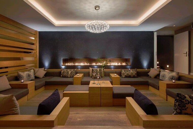 About Hotels in Verbier lounge room