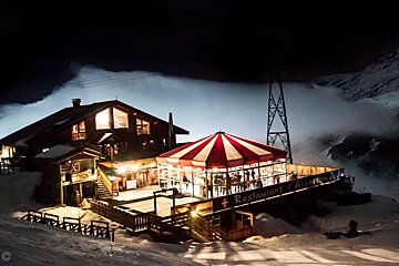 L'Arpasson Restaurant, Meribel exterior