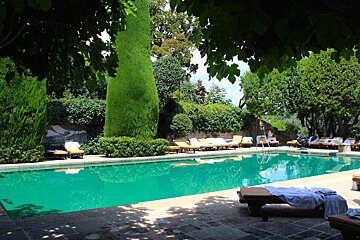 La Colombe D'Or Hotel, St Paul de Vence outdoor swimming pool