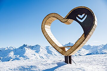Big wooden heart as a photo spot at Mont Vallon in Meribel