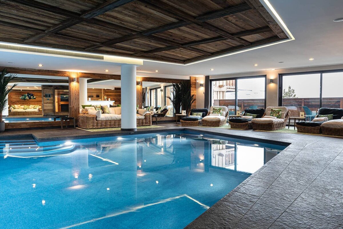 Le Kaila Hotel, Meribel indoor swimming pool