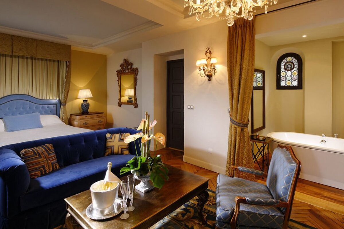 Eza Chateau Hotel, Eze double bedroom