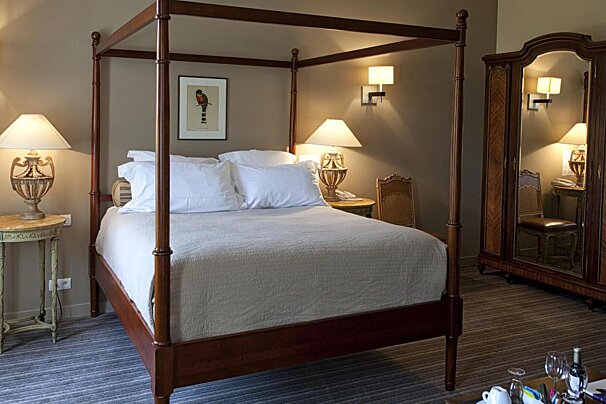 Hotel Rollan de By, Bordeaux Area double bedroom