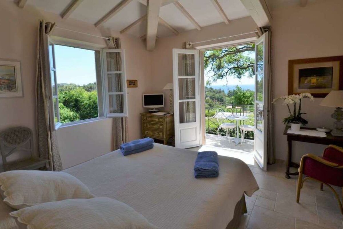 Les 3 Iles B&B, La Croix Valmer double bedroom