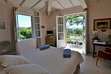 Les 3 Iles B&B, La Croix Valmer double bedroom