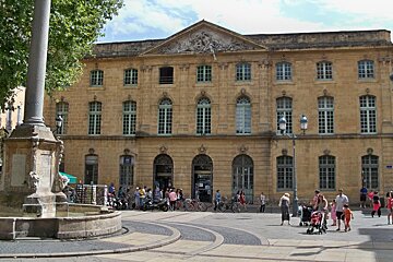 a large stone building in Aix