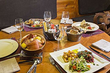 Choosing a restaurant in Val d'Isere