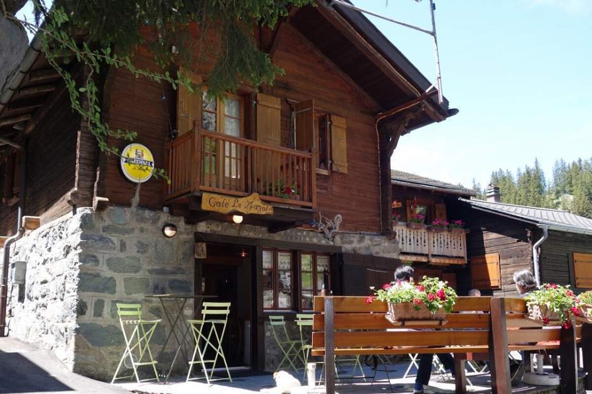 Le Mazot Restaurant, Fionnay exterior