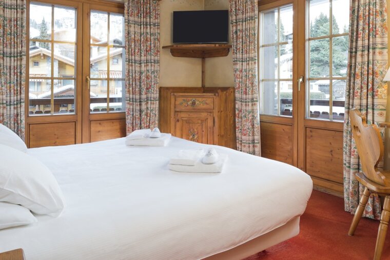 Montpelier Hotel, Verbier double bedroom
