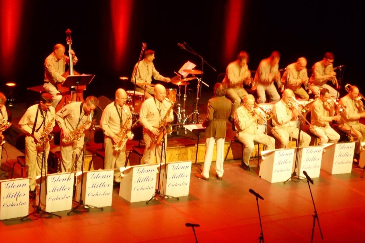 The Original Glenn Miller Orchestra 2017 Review