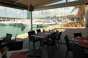 Trattoria Vino del Mar Restaurant, El Toro (Port Adriano) interior