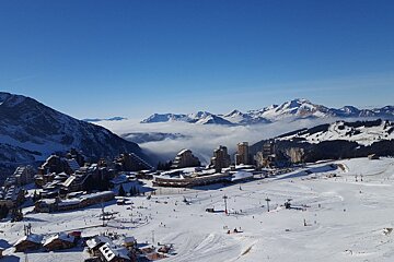 looking down into avoriaz