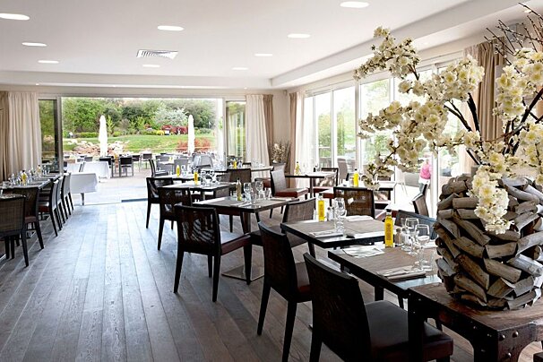 Le Club Restaurant, Biot interior