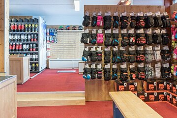 Skimium - Snow Pro Villards Ski Hire, Les Arcs 1800 shop interior