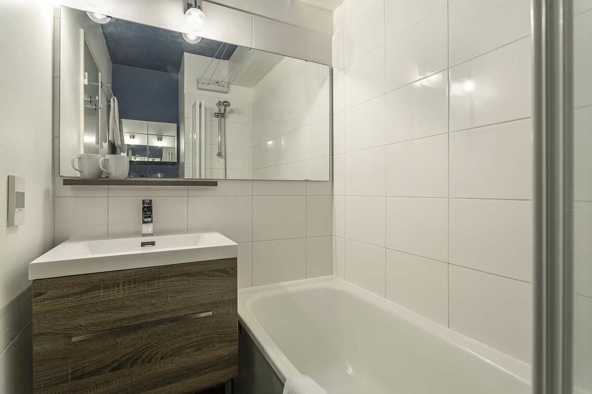 Forclaz 4B Apartment, Chamonix - Les Houches bathroom