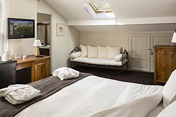 a picture of a hotel suite at L'Horloge Hotel, Avignon