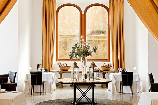 La Fortaleza Restaurant, Cala Blava interior