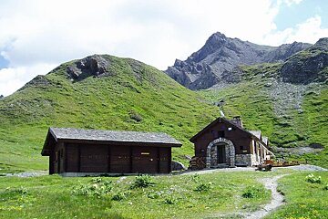 Refuge in the high mountains