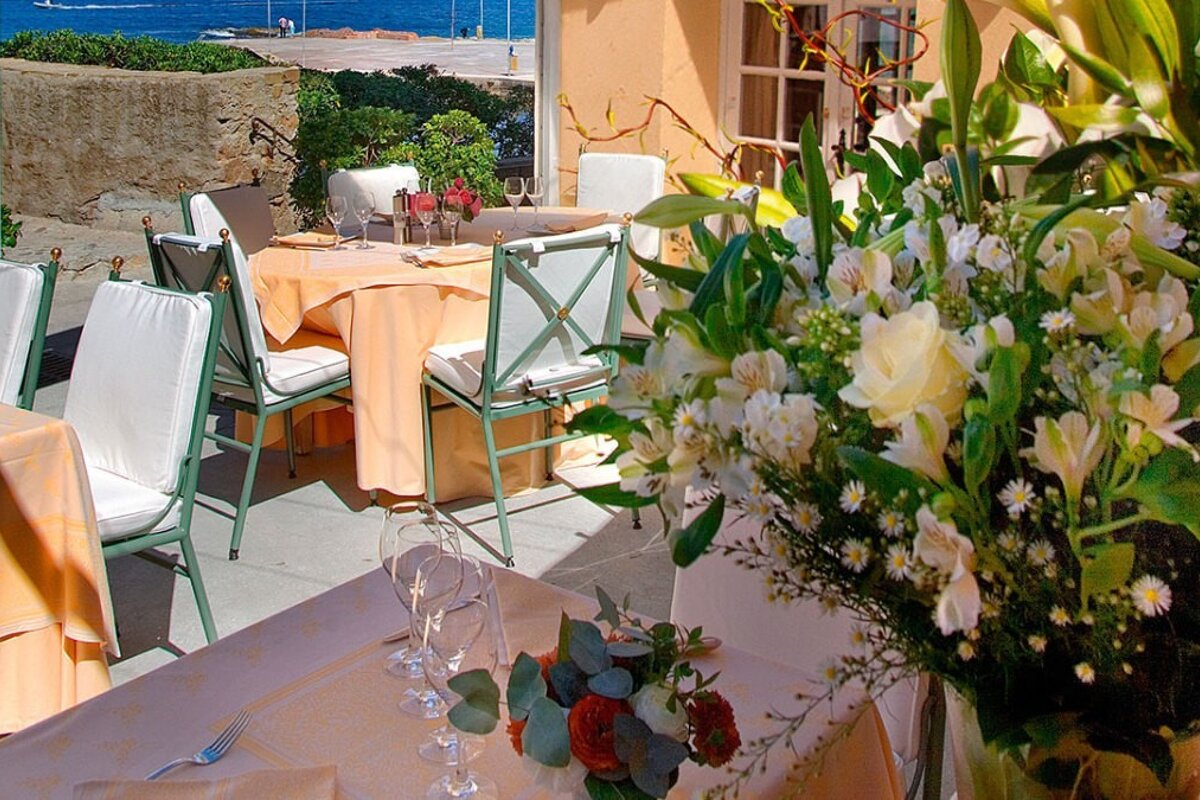 Restaurant La Ponche, Saint Tropez restaurant terrasse