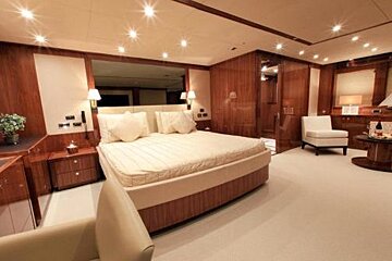 Sunseeker 37m Yacht, , Cannes main cabin
