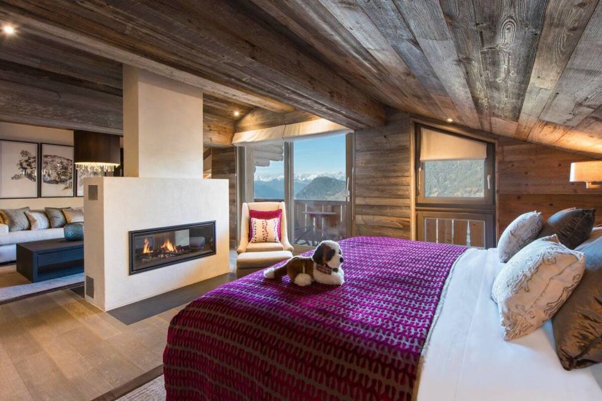 About Hotels in Verbier double bedroom