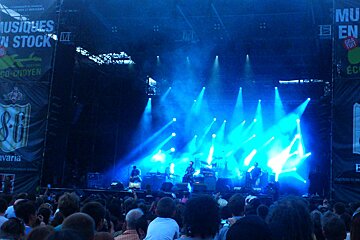 An image of rock band stereophonics at a music festival in cluses near chamonix mont blanc