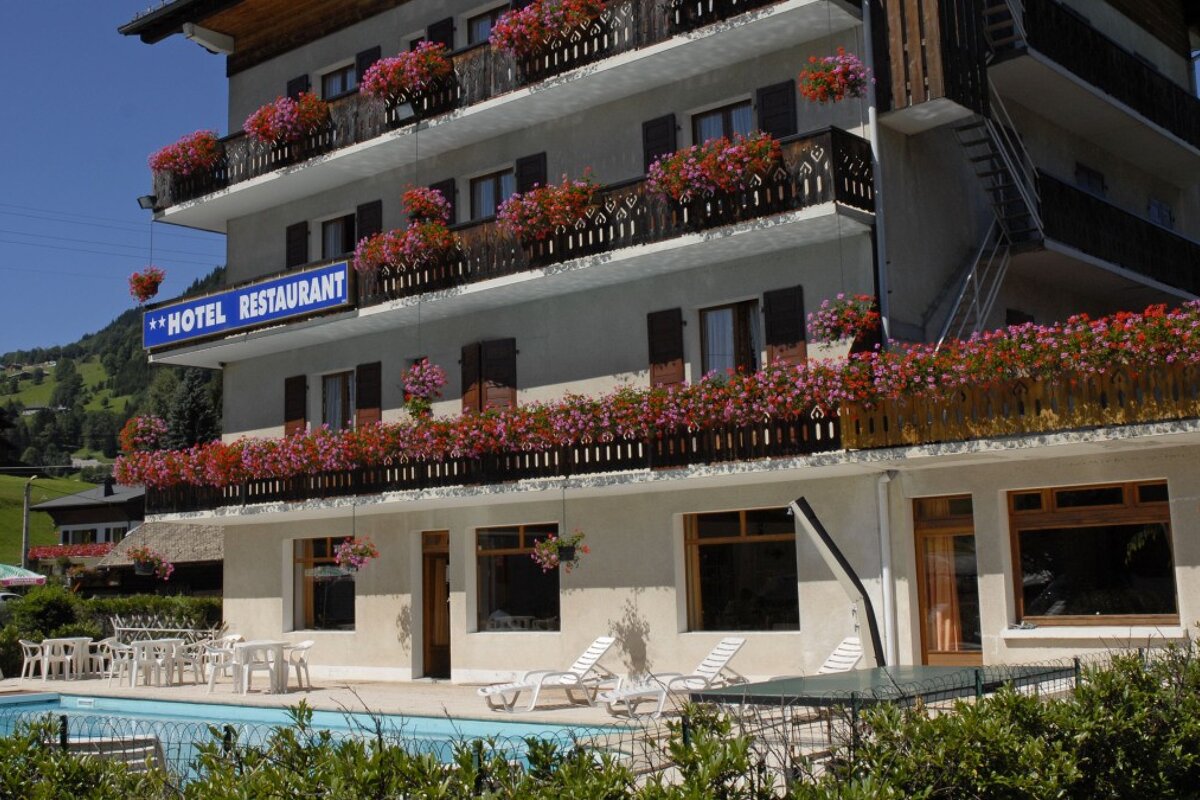 Les Fleurs Hotel, Morzine exterior